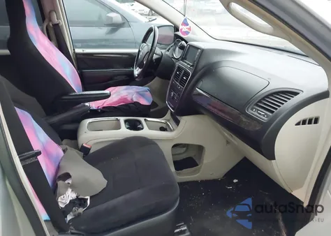 2011 Dodge Grand Caravan Crew z USA, uszkodzony, nr VIN 2D4RN5DG2BR707268